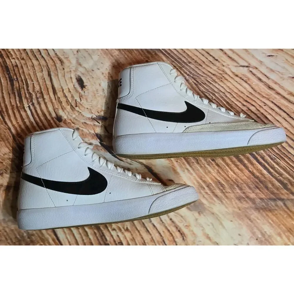 Nike Blazer Mid 77 White Black High Top Sneakers Youth Size 4.5Y DA4086-100